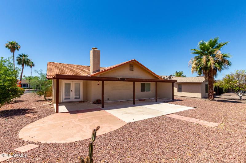 Backyard with Desert Appeal
