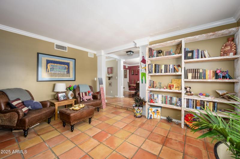 5-web-or-mls-Crocus-13