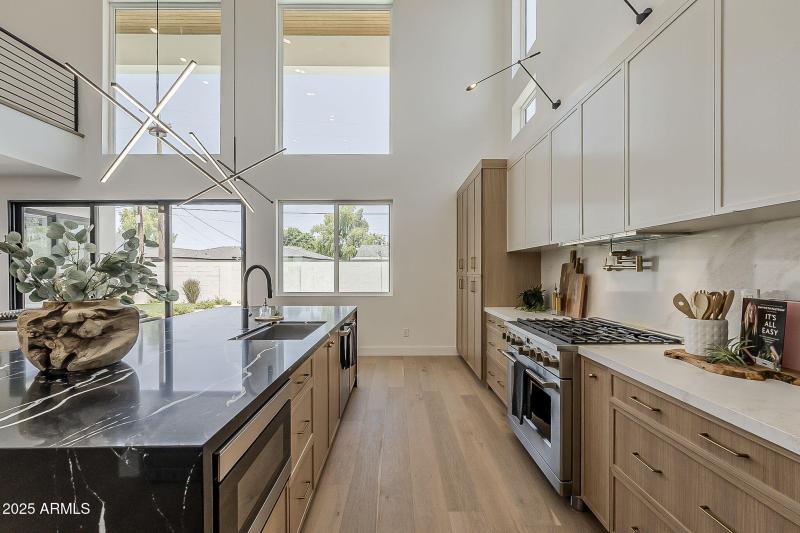 17-web-or-mls-Piccadilly-17