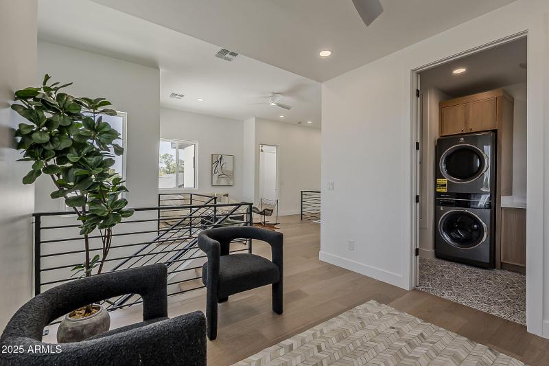 40-web-or-mls-Piccadilly-40