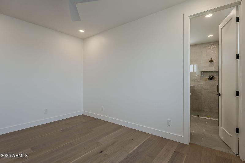 51-web-or-mls-Piccadilly-51