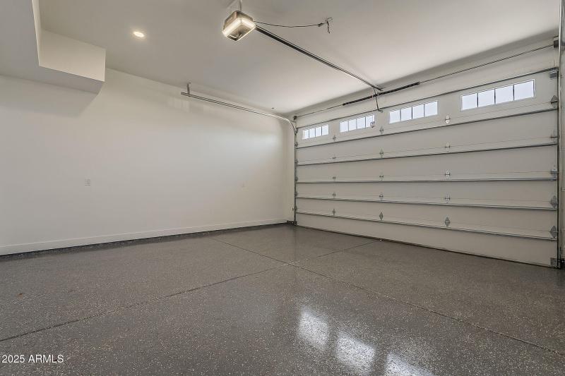 66-web-or-mls-Piccadilly-66