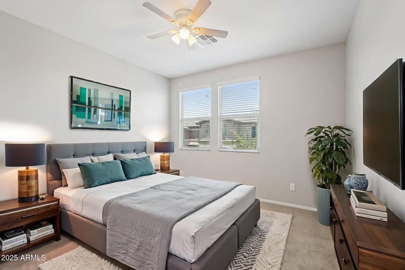 33-web-or-mls-W Encanto Blvd-2106-027 vi