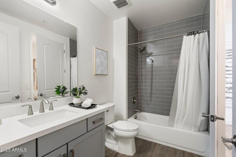 25-web-or-mls-DSC00857 copy