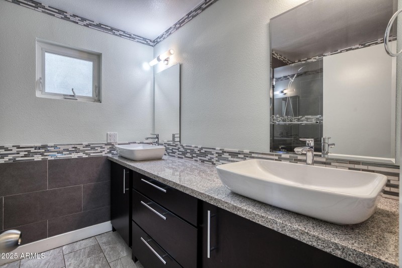 11035 N 37th St Phoenix - 337