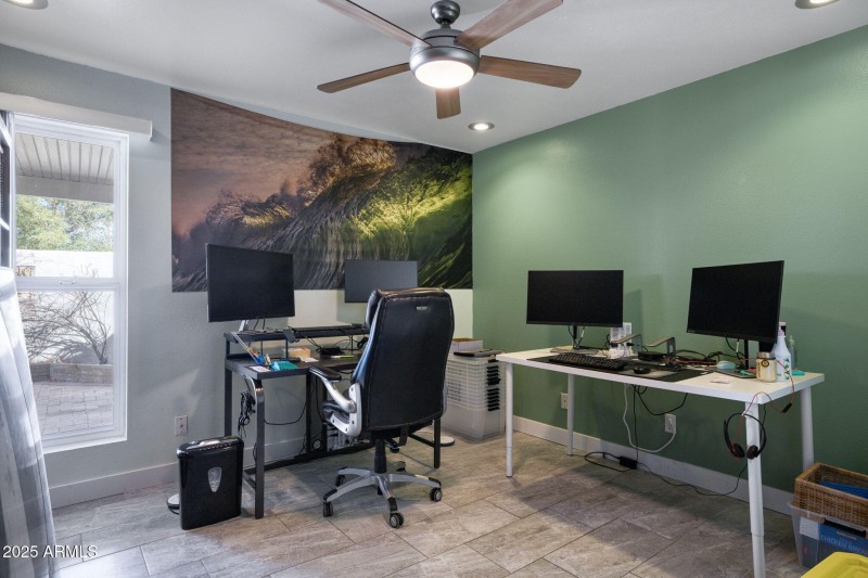 11035 N 37th St Phoenix - 364