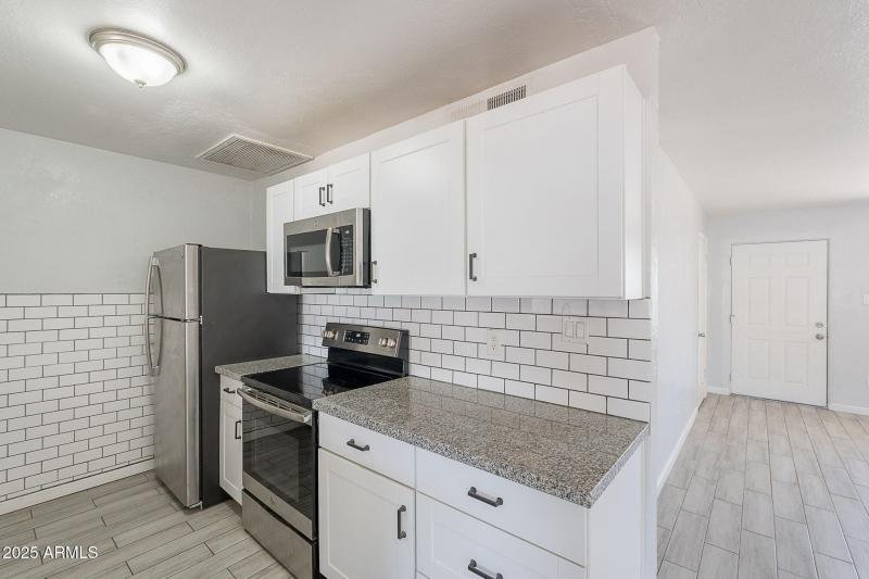 8-web-or-mls-North-8