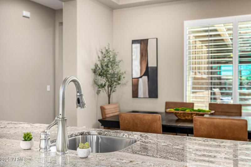 Formal Dining with Wet Bar