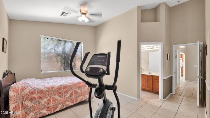 20-web-or-mls-P1085261