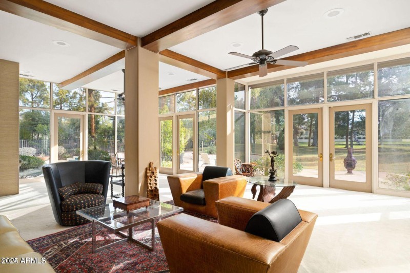 Main houseLiving room