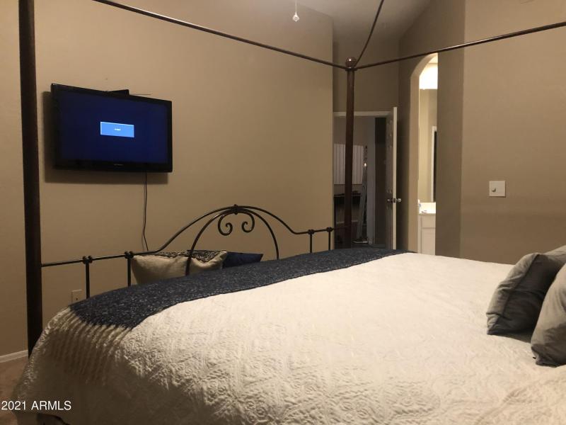 25AF296A-DC1E-4666-934B-4892930B3DE9