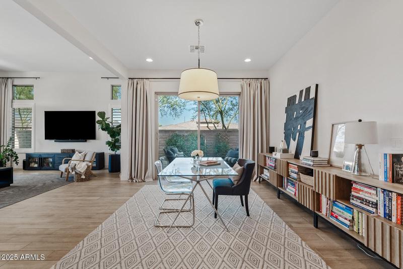 Open Flex Space with Side Yard