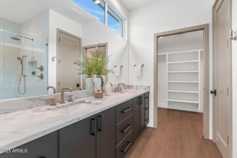 20250107231727323967000000-o