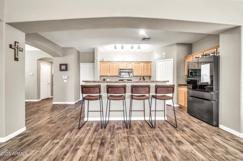 16917 W Sonora St-16_(2048)