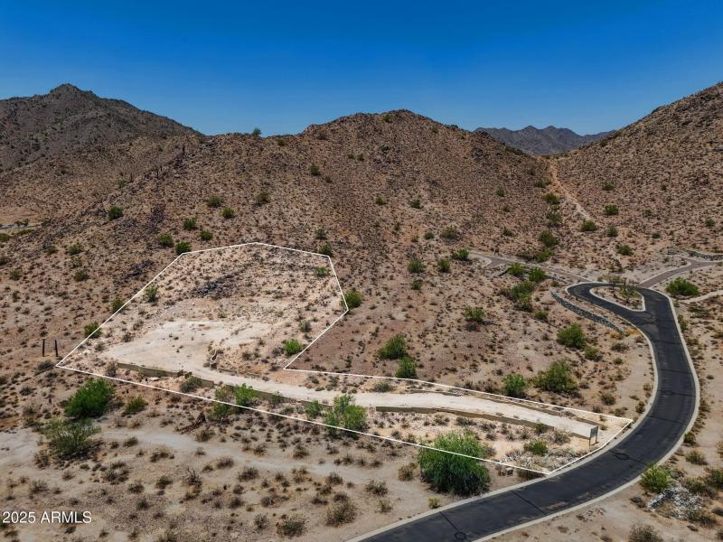 23-web-or-mls-3284-n-highlands-dr