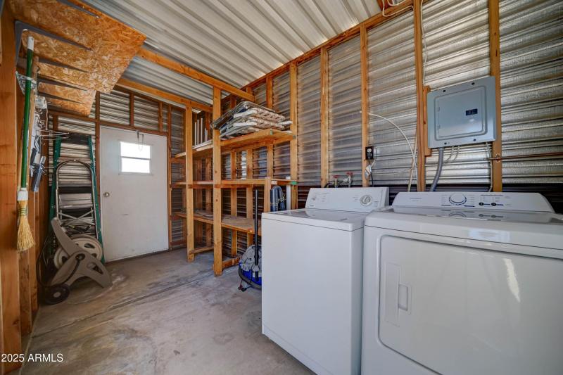 111 Greenfield 405 Shed - Laundry