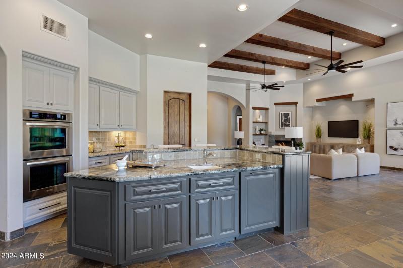 4327 E Capricorn Pl-16