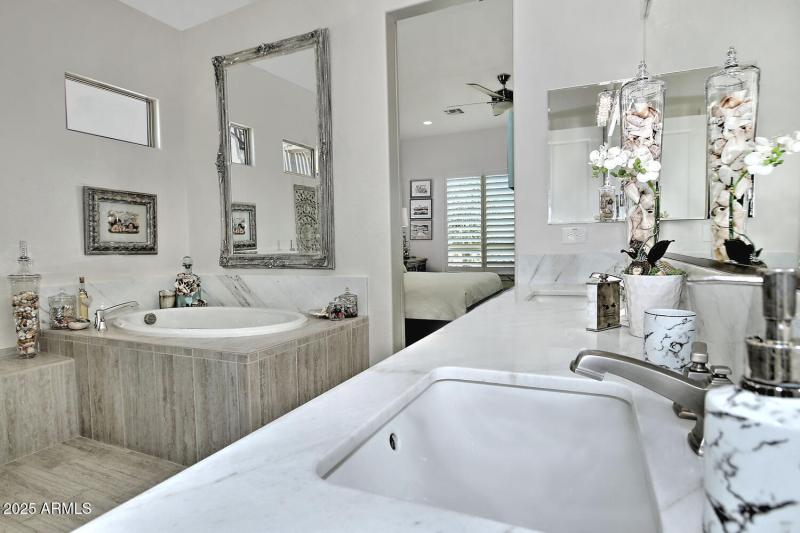 36607 Stoneware Dr San Tan-large-044-049