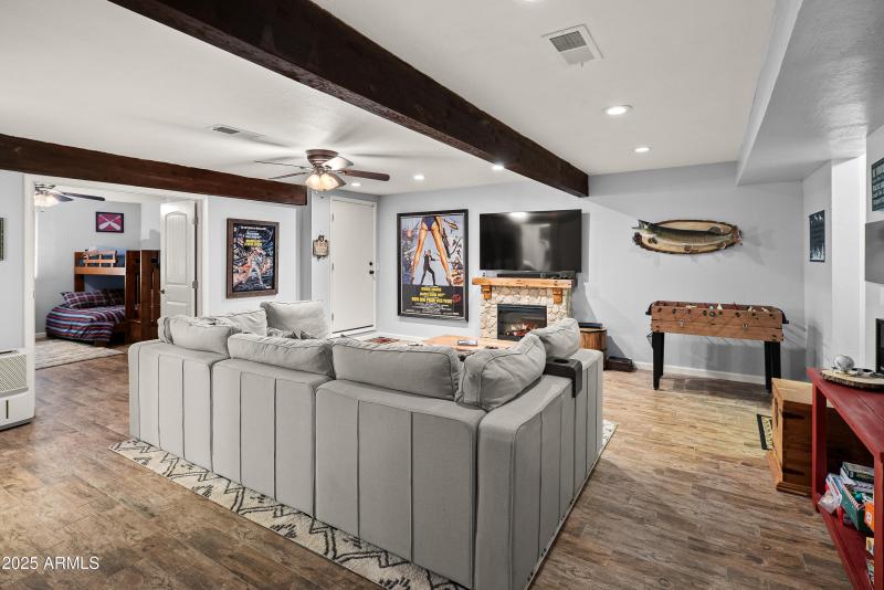 Spacious 2nd living room