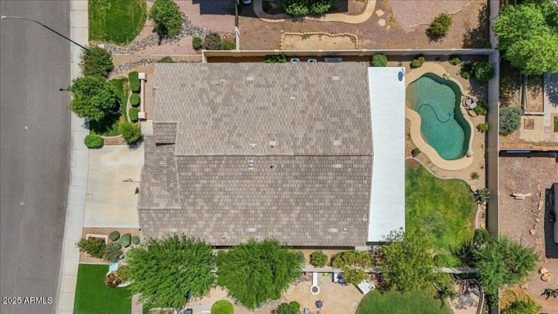 10-DJI_20250625110809_0320_D