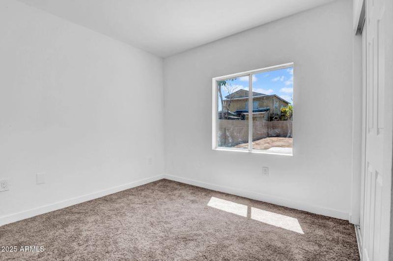 21-web-or-mls-538 S Macdonald-21