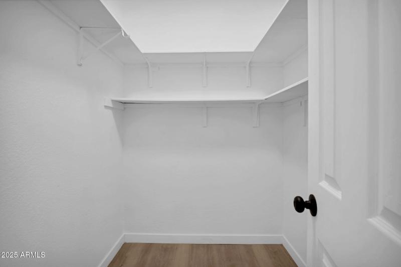 13-web-or-mls-538 S Macdonald-13