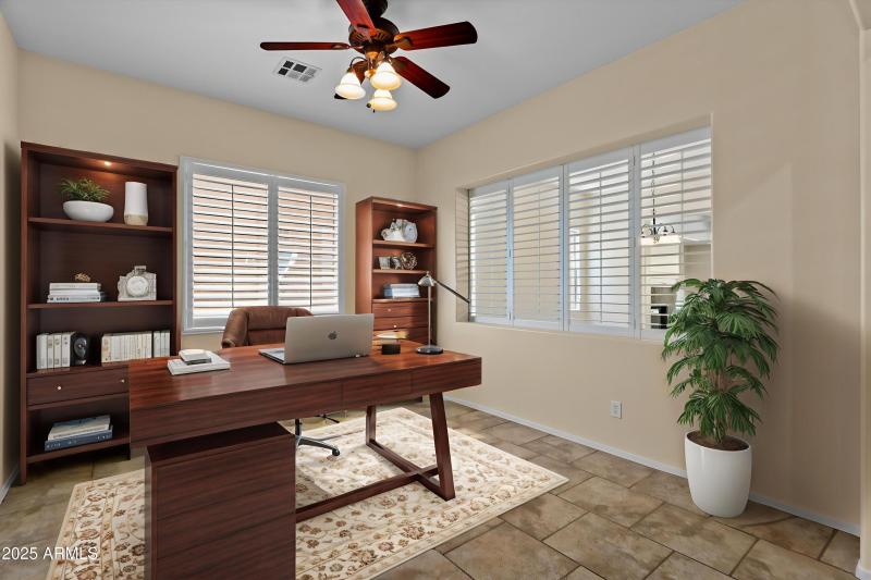 03-DSC02707 - Home Office - Standard - 1