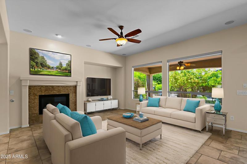 07-DSC02727 - Living Room - Standard - 5