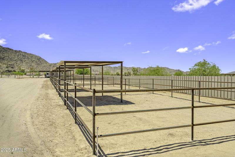 13050 N Breeze Way-39