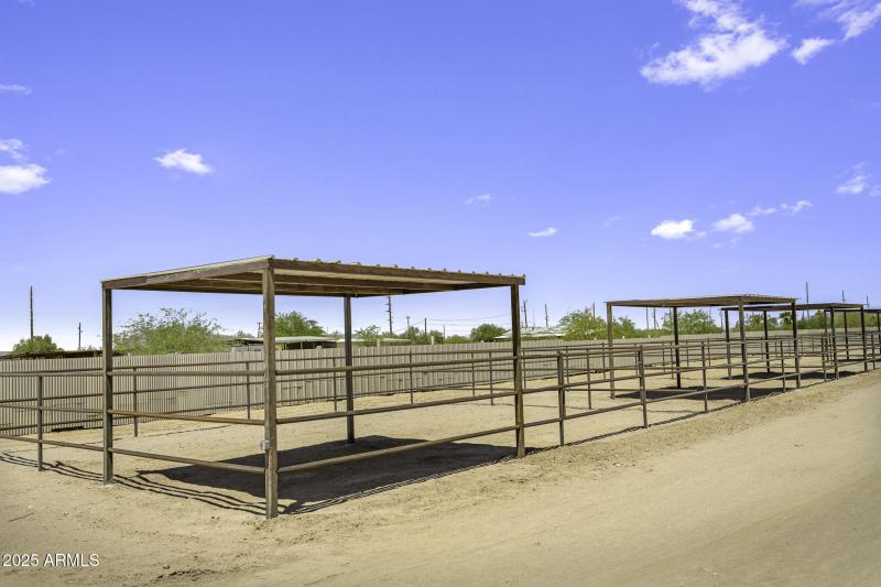 13050 N Breeze Way-41