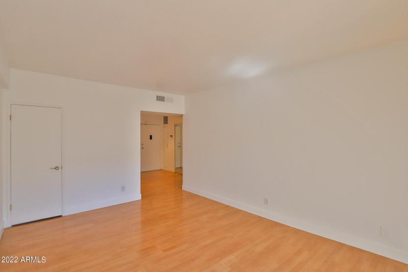 351 E Thomas Rd UNIT D406 (enhanced)-07