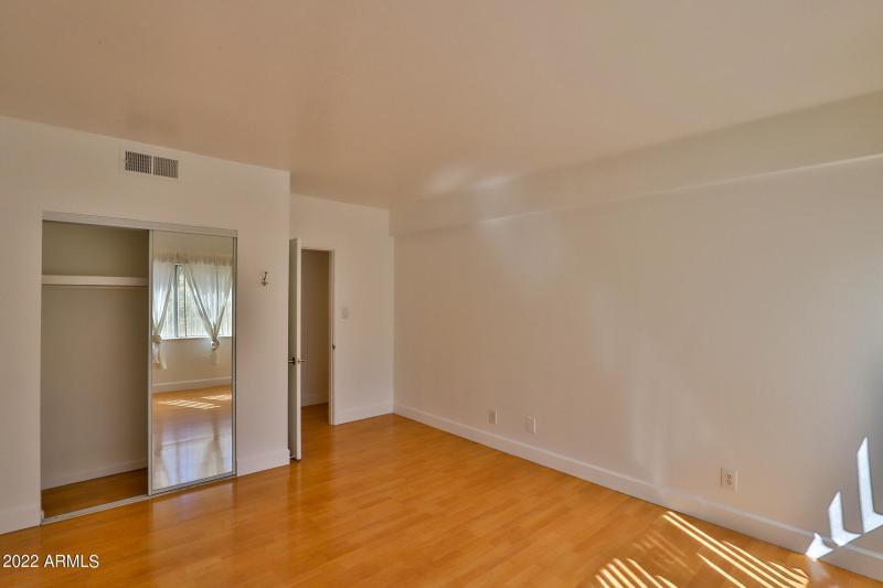 351 E Thomas Rd UNIT D406 (enhanced)-10