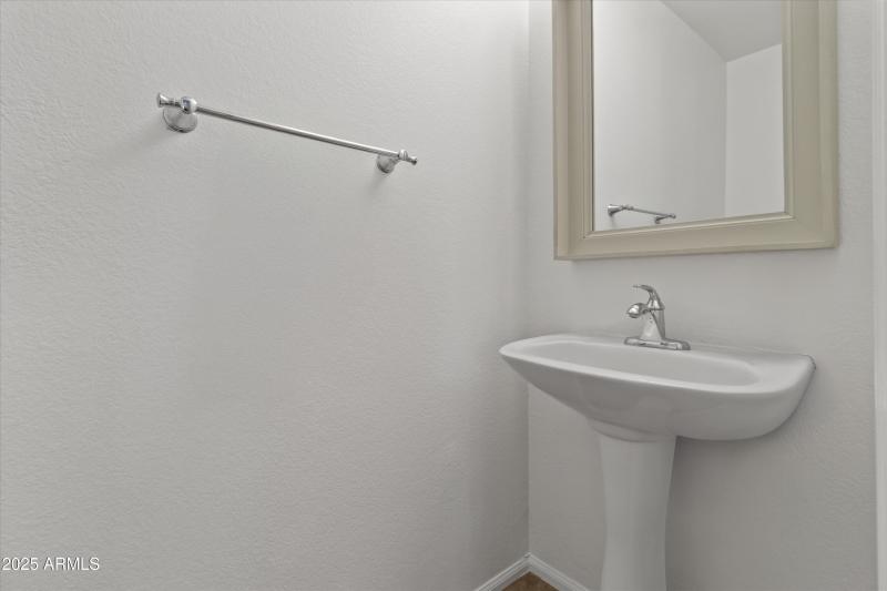 43813 W Rio Lobo Powder Room