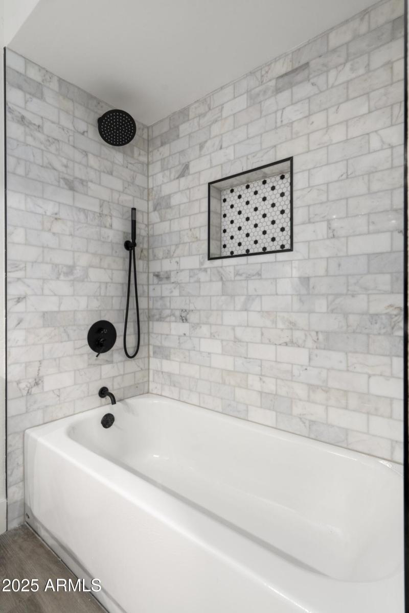 10823 n 109th way (36)