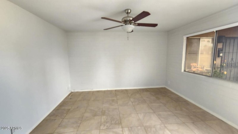 7001 Wilshire 6