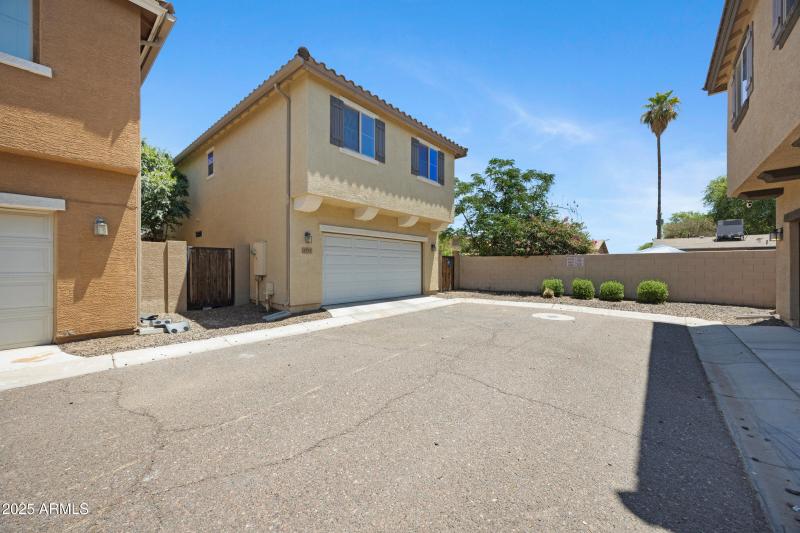 2715 N 73rd Dr-25 - Copy