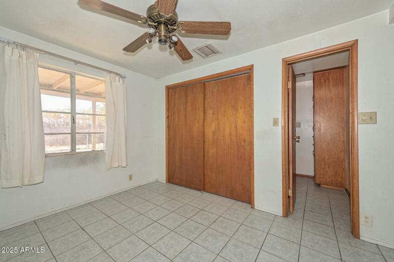 Primary Bedroom-Bath Entry