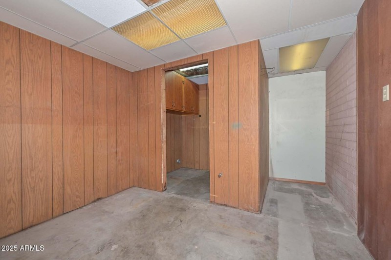 Workshop-Laundry Room