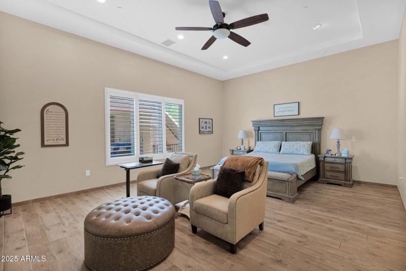 43-web-or-mls-P1235410