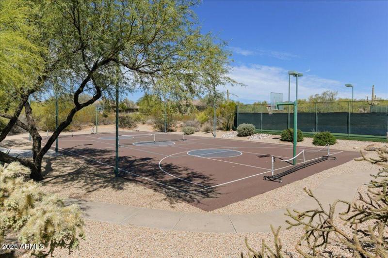 27-Basketball & Pickleball