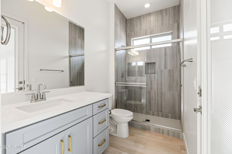 Guest Suite Bath