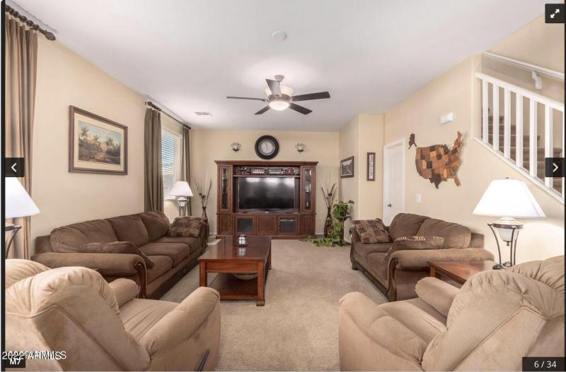 61B9472D-7B84-4DCE-BF37-4ED04C2EAAAC