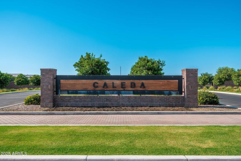 Caleda by Toll Brothers - 05