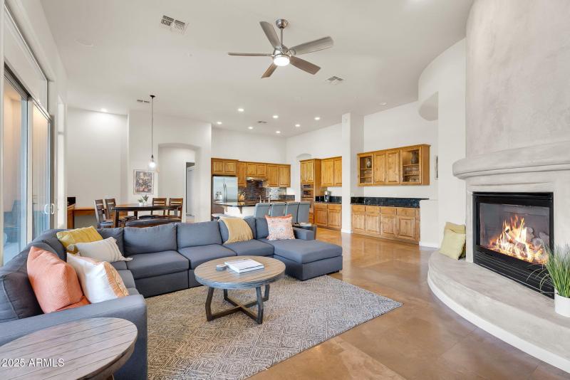 Cozy gas fireplace for winter nights!