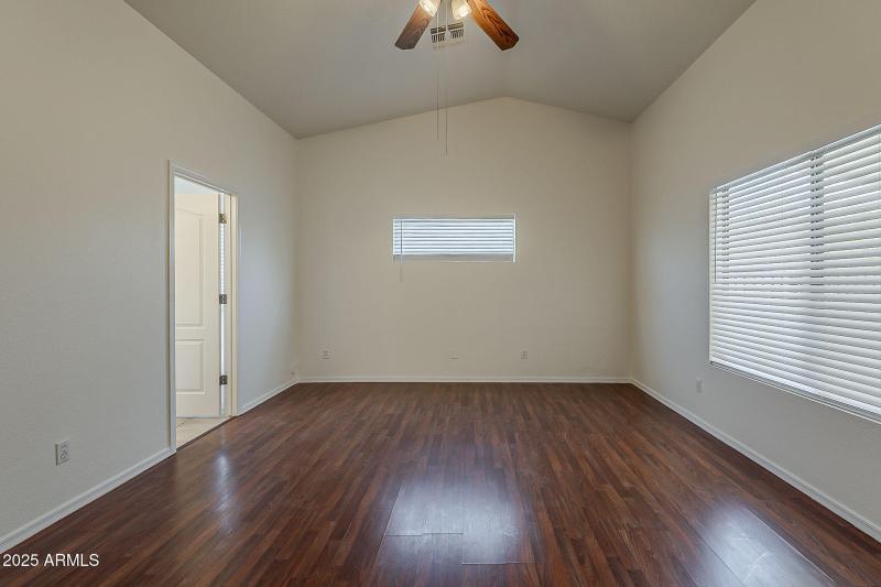 24-web-or-mls-Saguaro-24