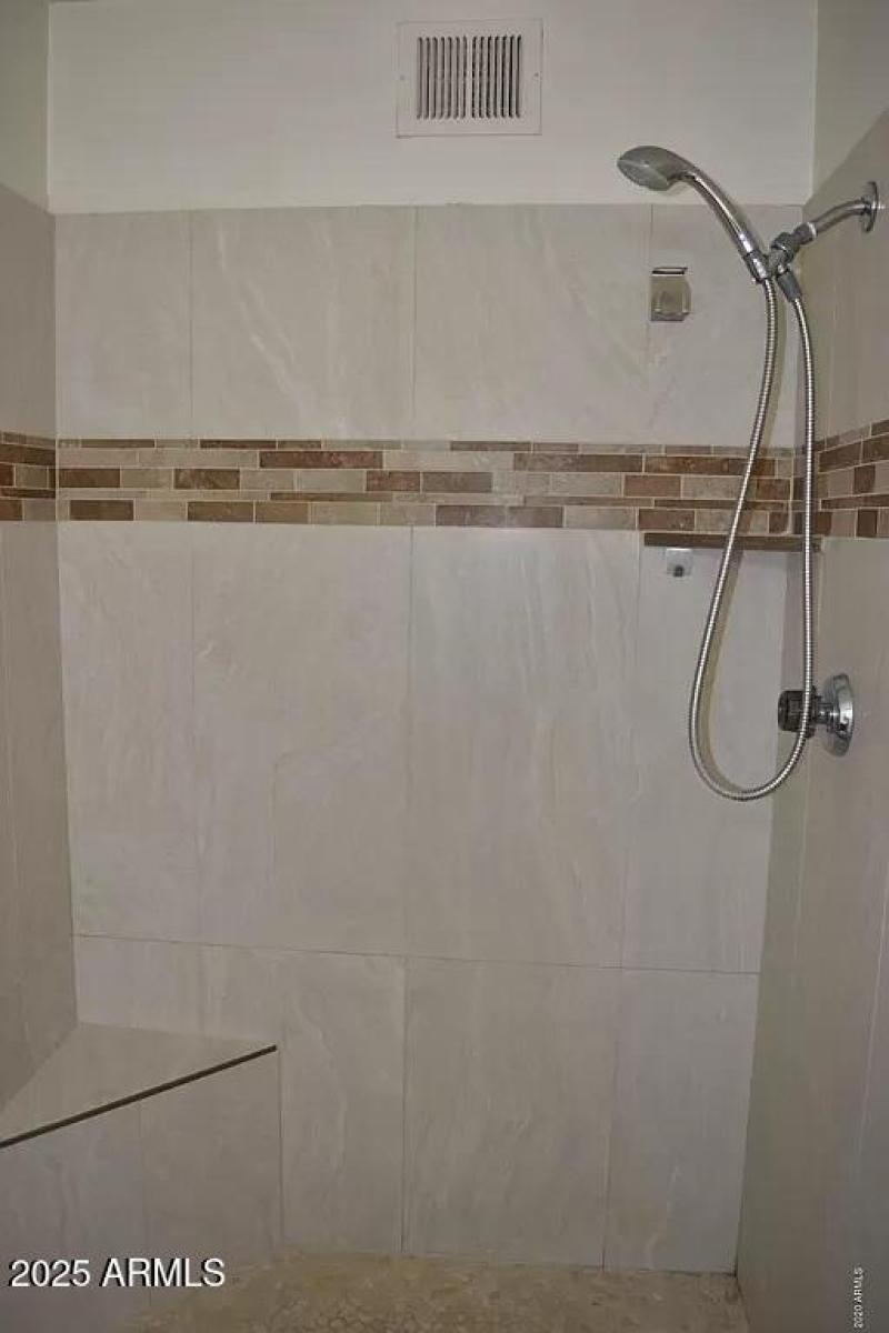 146840774bb4d8eac72a84a4e2a5977c-o_a