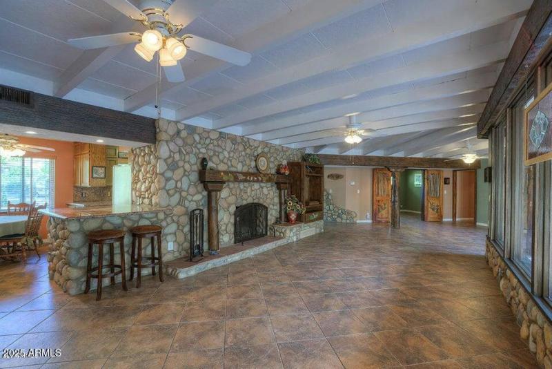 20171206152659500338000000-o