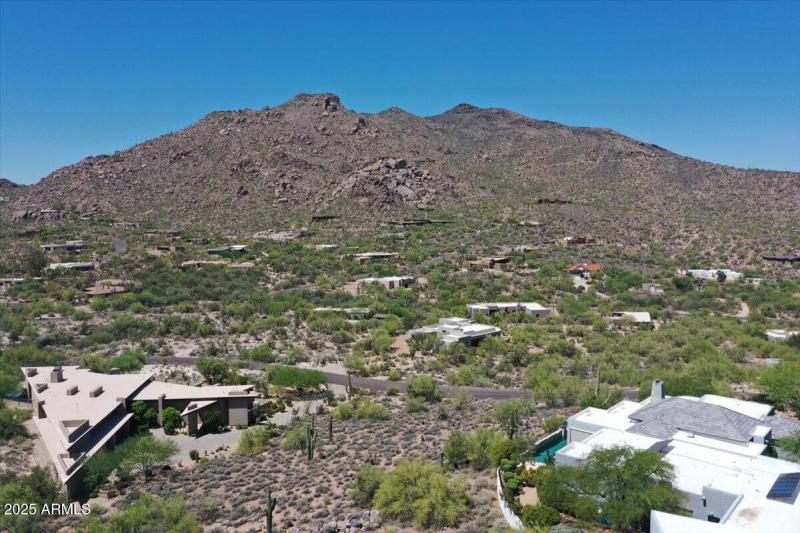 Iconic Black Mountain for your backyard.