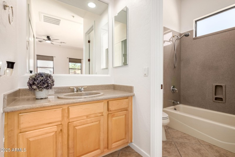 Casita - Full Bathroom