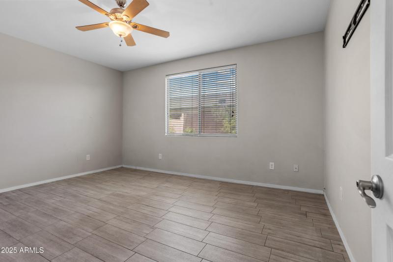 17_1136 e empire canyon-10